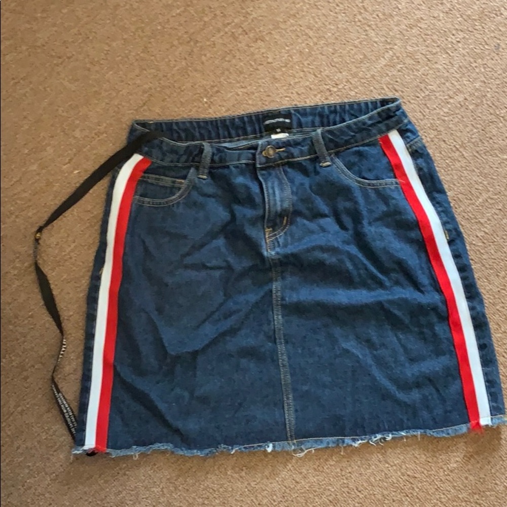 Pretty Little Thing Striped Denim Skirt